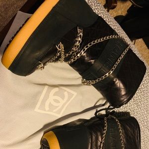 Mint Condition Vintage Chanel Moon Boots